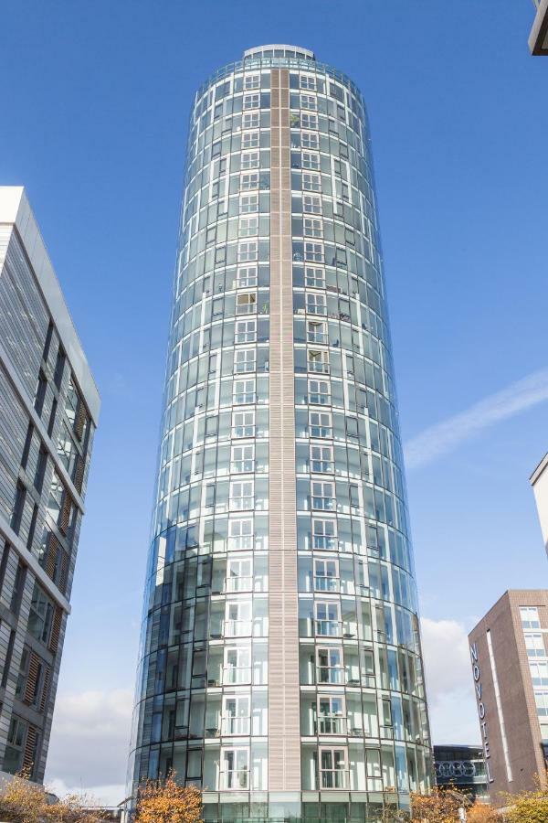 Kew Eye Apartments Brentford London Esterno foto