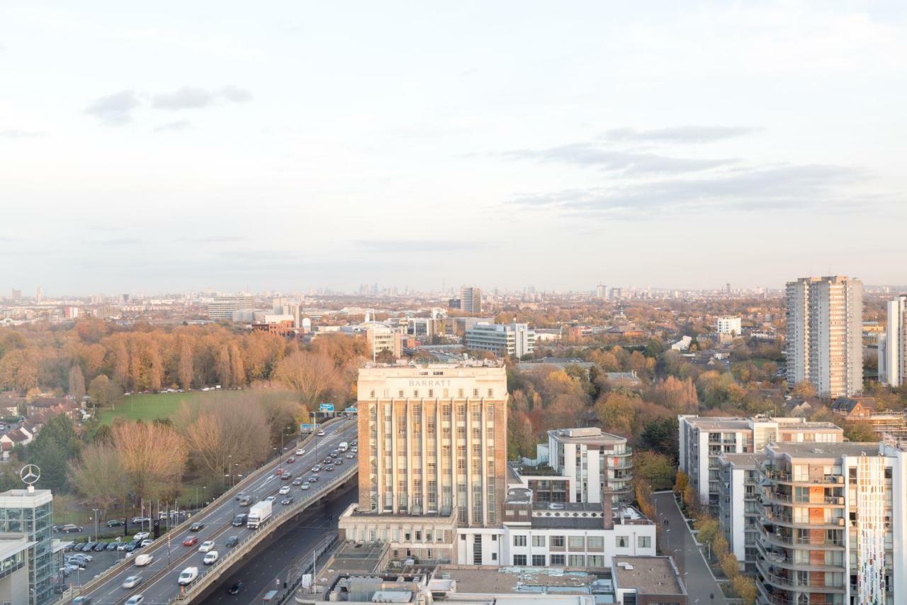 Kew Eye Apartments Brentford London Esterno foto